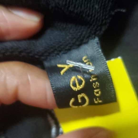 Gey Fashion Women's Black Swestshirt with Rhinestone Heart Embellishments Size L - Picture 4 of 5